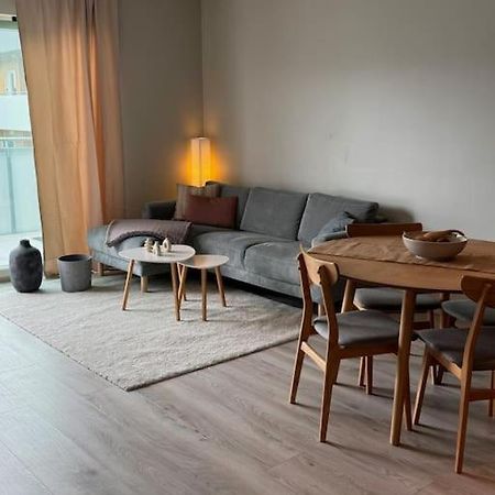 Nice & Cozy Two Bedroom Apartment With A Balcony Akureyri Eksteriør bilde