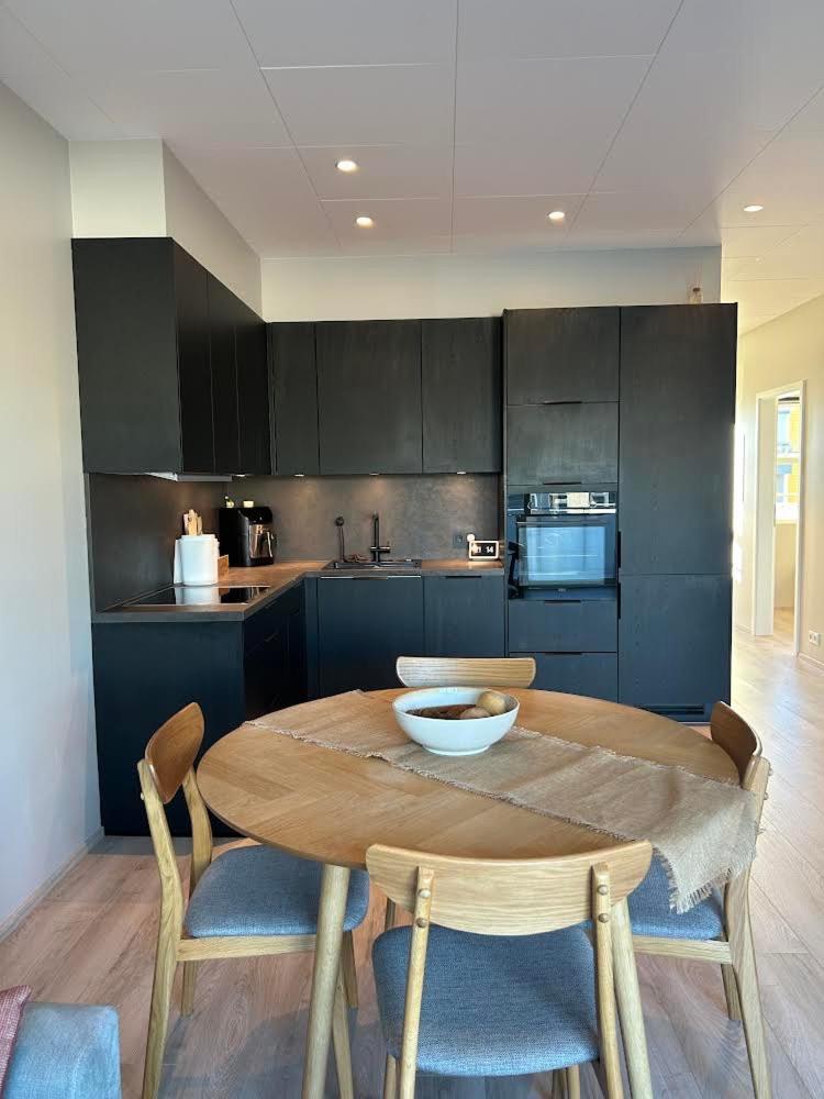 Nice & Cozy Two Bedroom Apartment With A Balcony Akureyri Eksteriør bilde
