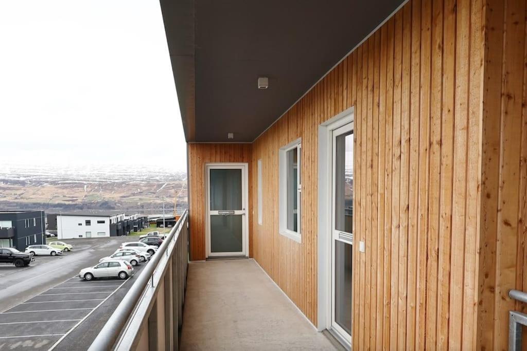 Nice & Cozy Two Bedroom Apartment With A Balcony Akureyri Eksteriør bilde